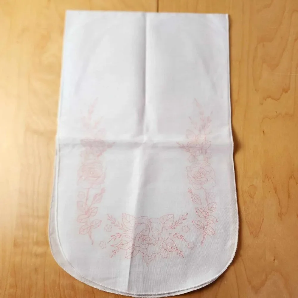 Vintage 80s TriChem Liquid Embroidery Stamped Dresser Scarf Roses All Over 42x12